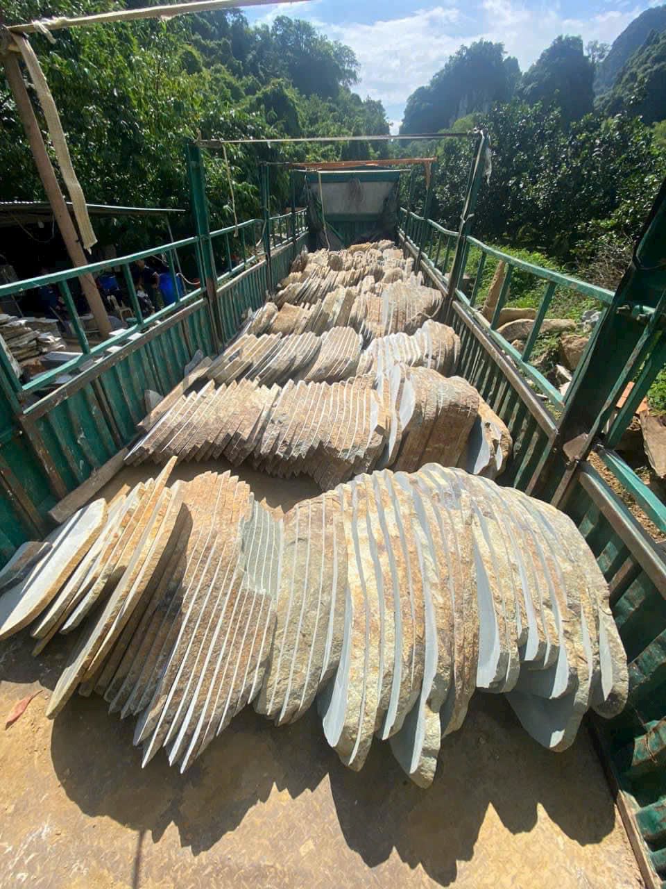 Bán đá dạo sân vườn