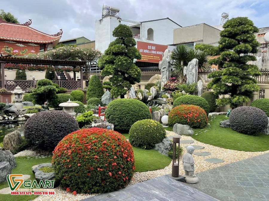 Trang thái tròn sân vườn Nhật